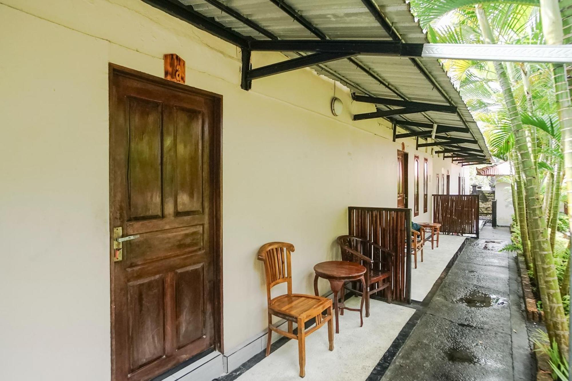 Hotel Kampung 168 Jimbaran Exterior foto